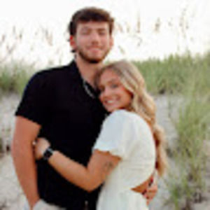 Meet your Posher, Caitlin